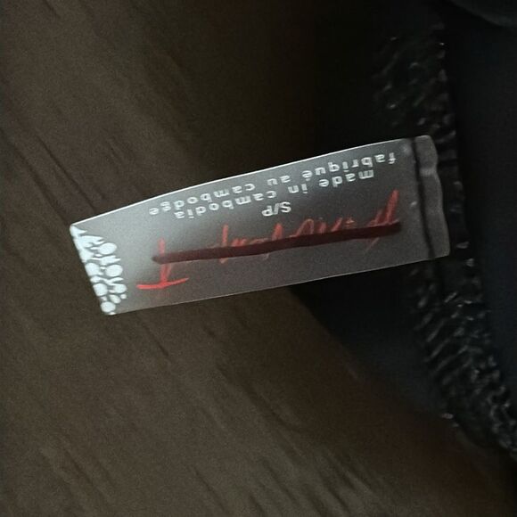 NWOT Free People Island Shorts Ultra High Rise Cheeky Black Pocket Compression - Picture 10 of 15